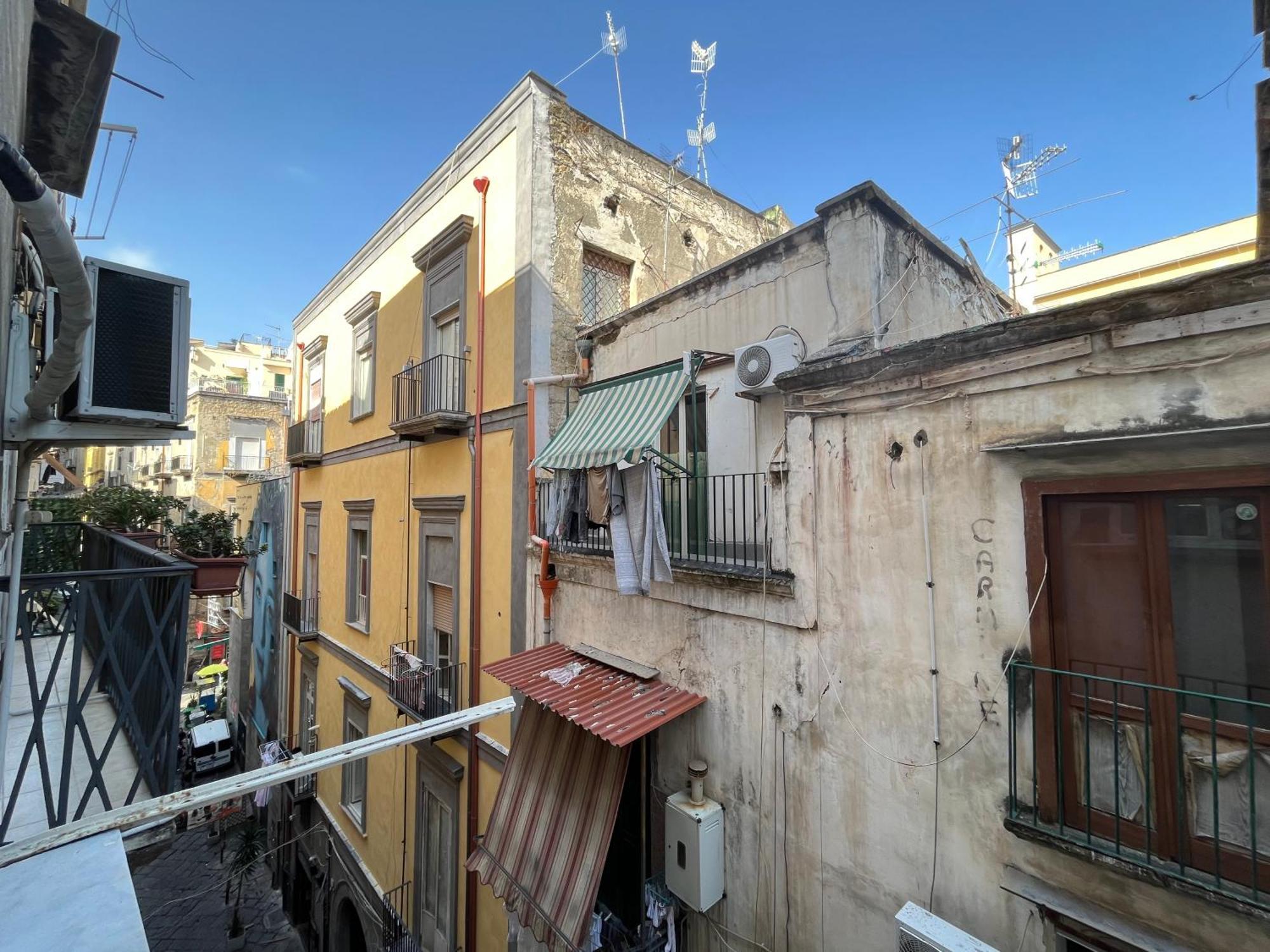 Case Cosi Apartments - Napoli Exterior photo